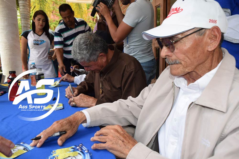 El Instituto Tecnológico de Aguascalientes (ITA), rendirá merecido homenaje de cuerpo presente al Rey del Triple, Don Gonzalo Villalobos Félix, esta mañana en sus instalaciones.