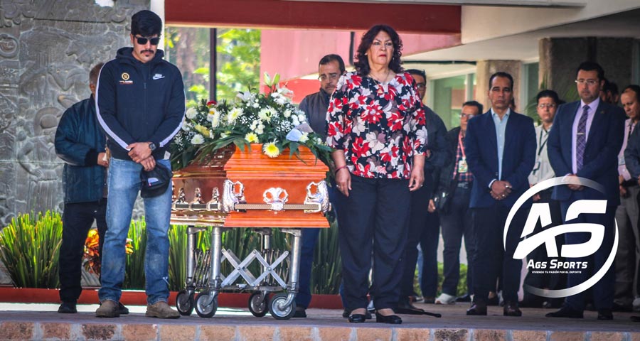 Un hasta luego para el Rey del Triple Gonzalo Villalobos Félix, en su despedida que se realizo con un homenaje de cuerpo presente en su segunda casa el ITA