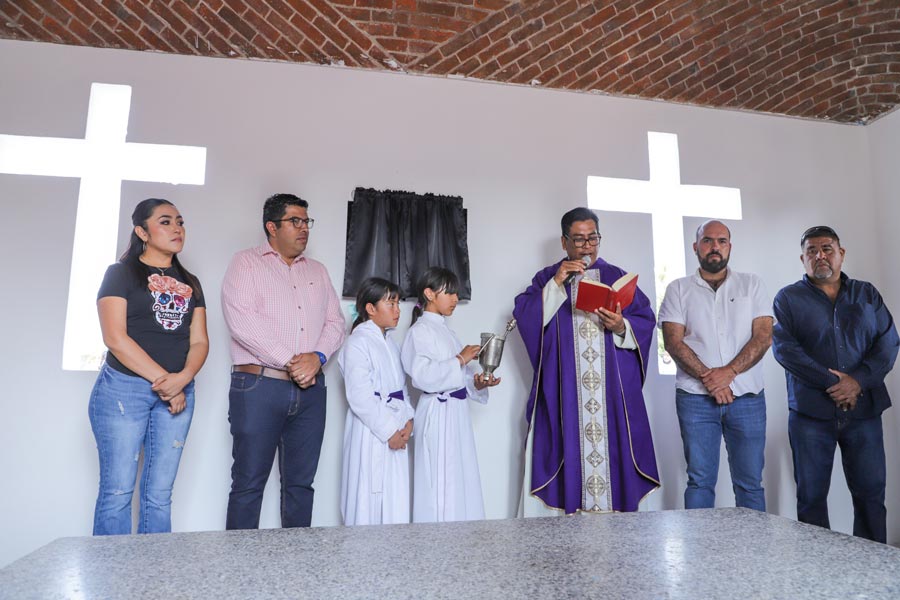 Inaugura César Medina descanso en panteón “Nueva Vida” del Municipio de Jesús María