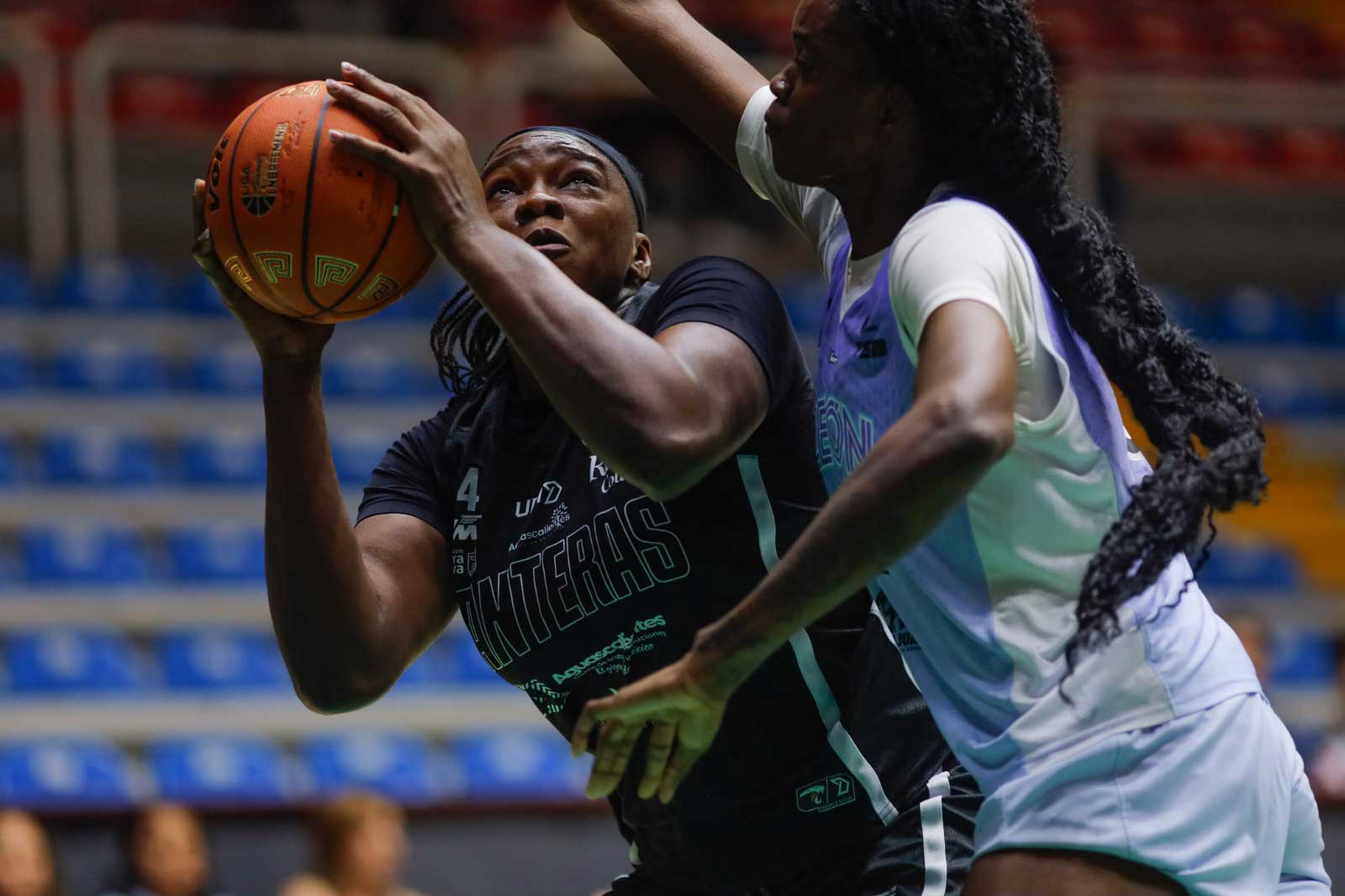 Panteras Aguascalientes domina a las Abejas en la LNBP femenil