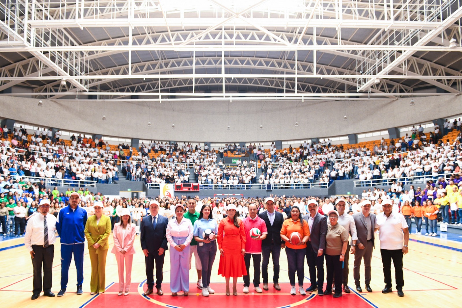 Gobernadora de Aguascalientes inaugura las jornadas deportivas del Magisterio 2025
