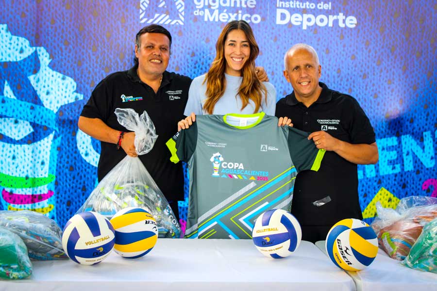 Entregan uniformes a los voleibolistas de la Copa Aguascalientes 2025