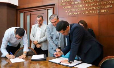 Firma municipio escrituras para consolidar mejor equipamiento urbano y espacios educativos