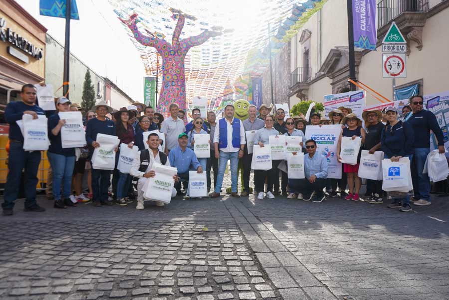 Un éxito la Caravana ¡Apachurrón reciclar para ayudar!