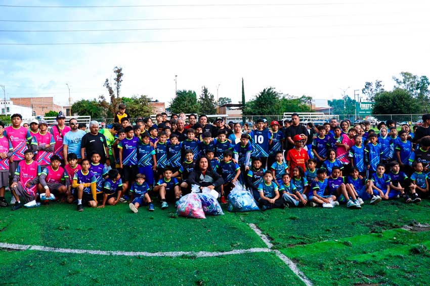 Continua la entrega de uniformes en la Copa Aguascalientes 2025