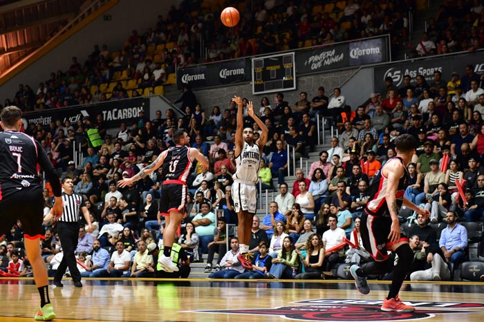 Panteras cae en su debut ante Mineros de Zacatecas