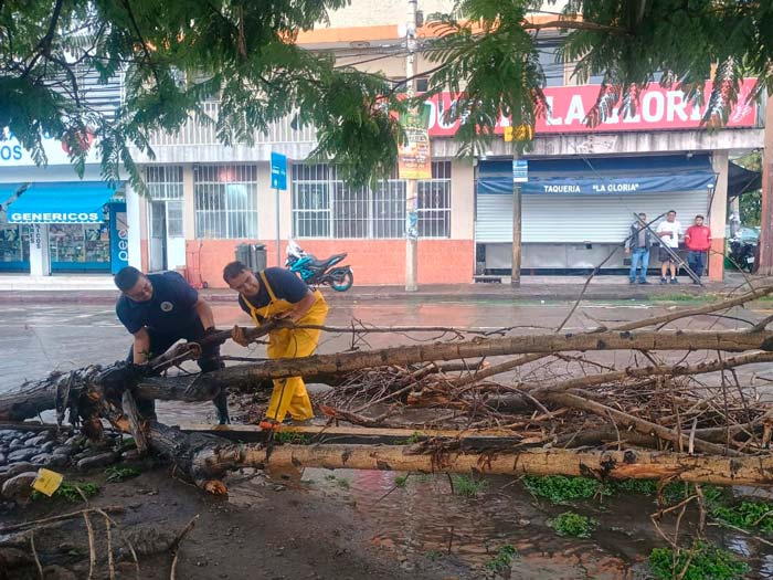 Atiende Municipio de Aguascalientes reportes tras la lluvia registrada
