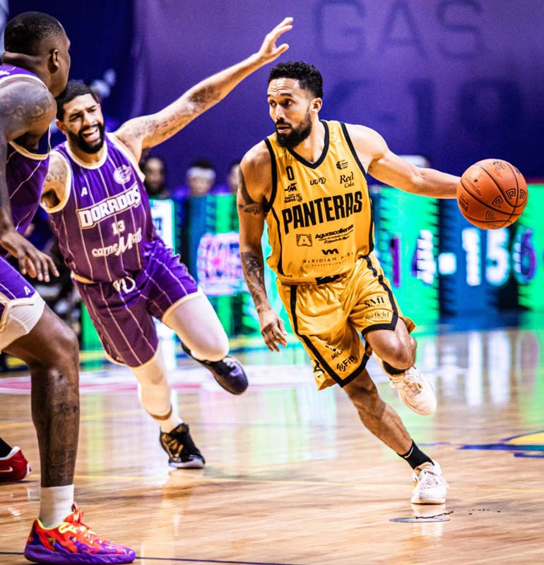 Dorados de Chihuahua superan a Panteras de Aguascalientes en el primero de la serie