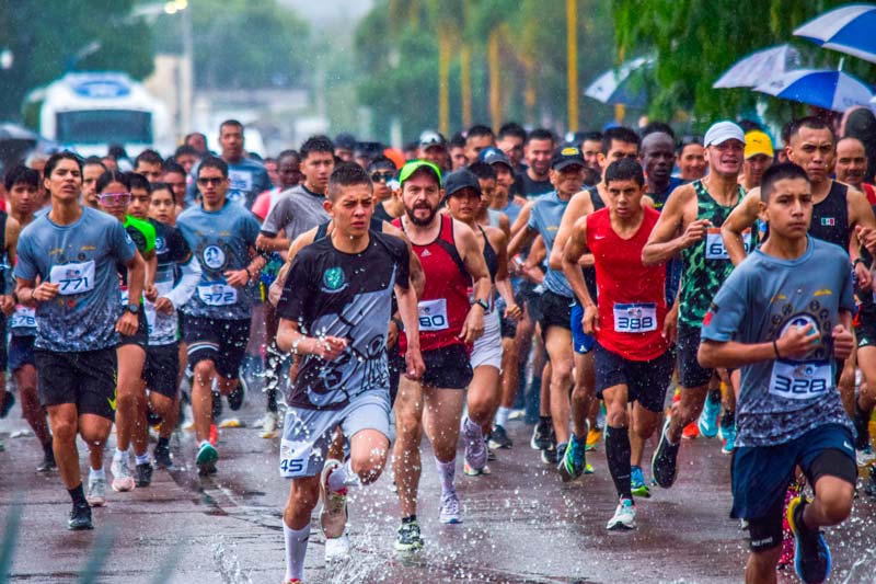 La lluvia no impidió que se corriera la 2da edición de la carrera Lanceros 2025 en Aguascalientes