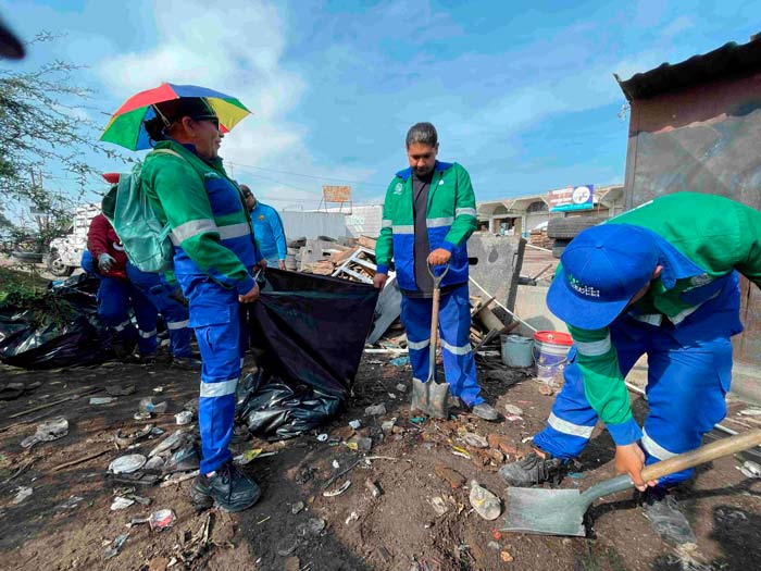 Municipio de Aguascalientes llevó a cabo operativo especial de limpieza en la Central de Abastos