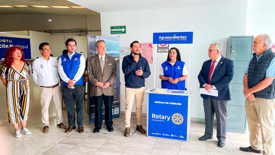 Municipio y Club Rotario ponen a disposición tinacos y calentadores solares