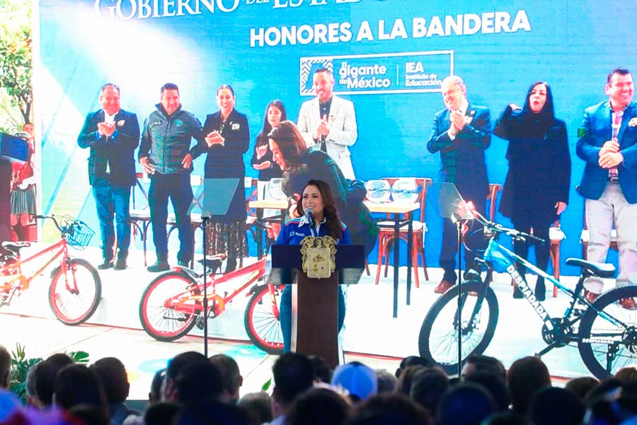 Tere Jiménez presenta su Tercer informe ante habitantes de Pabellón de Arteaga Tepezalá y San José de Gracia