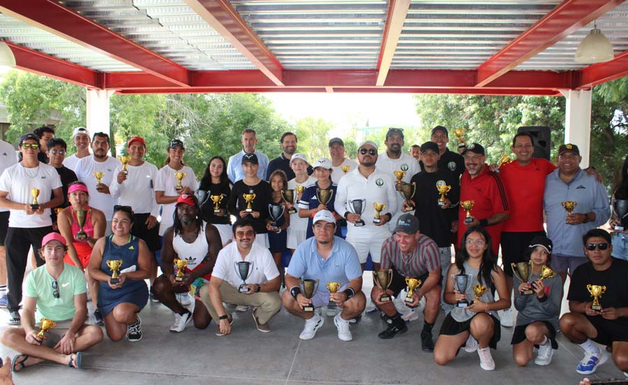 Premian a los ganadores del torneo de tenis Independencia 2025