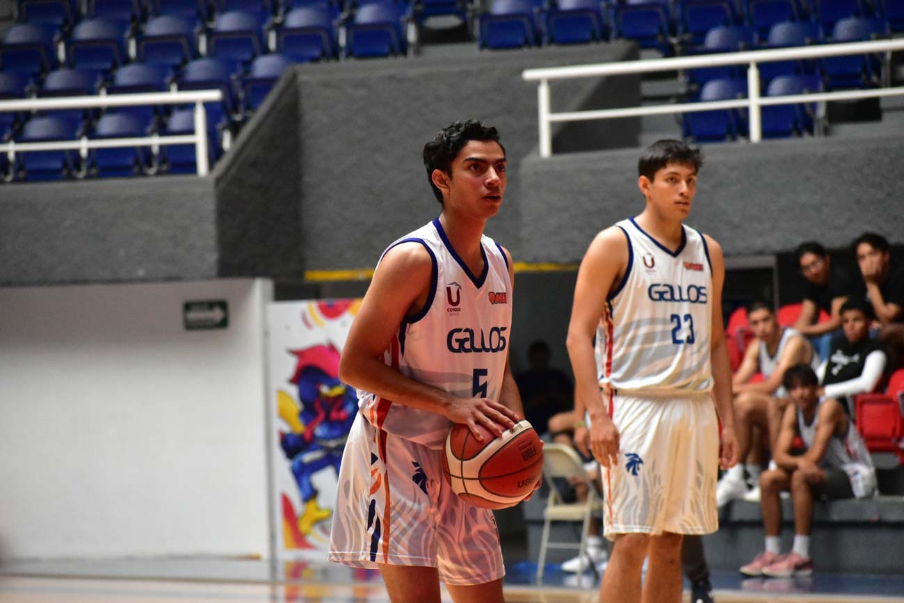 Gallos de la UAA visita a la UVM Zapopan