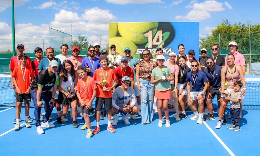 Premian a los campeones del torneo de Tenis de Aniversario del Club Sportika de Aguascalientes