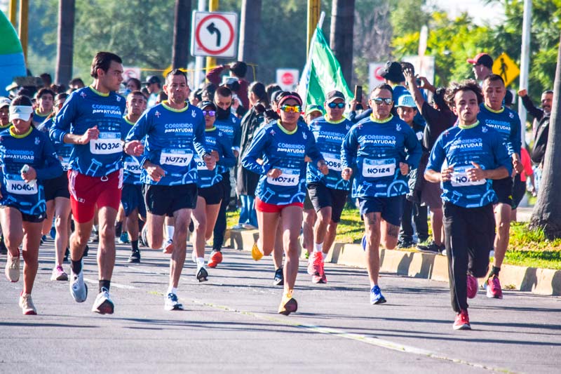 Se lleva a cabo la carrera atlética “Corriendo para Ayudar” 2025 en Aguascalientes