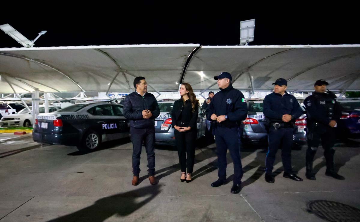 Encabeza Leo Montañez pase de lista y revista en el C4 Municipal