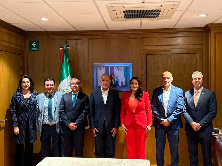 Se reúne Tere Jiménez con el Secretario de Infraestructura Comunicaciones y Transportes del Gobierno Federal