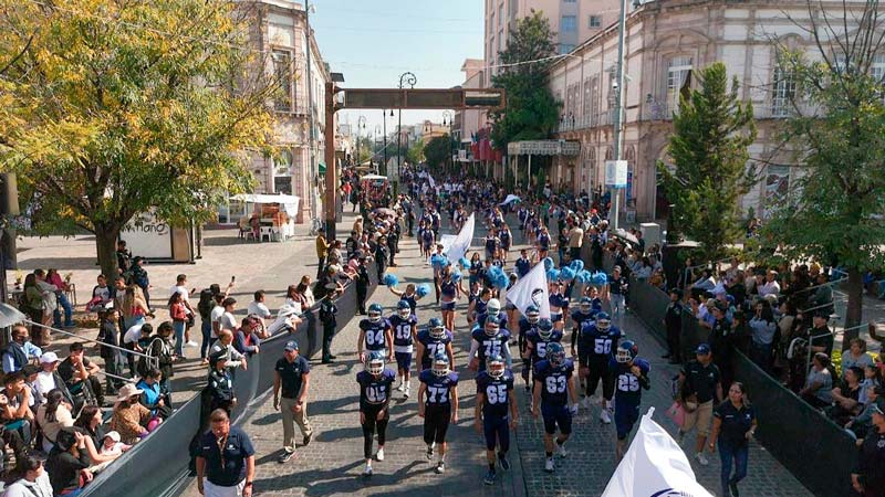 Todo un éxito el desfile de la Revolución Mexicana en Aguascalientes