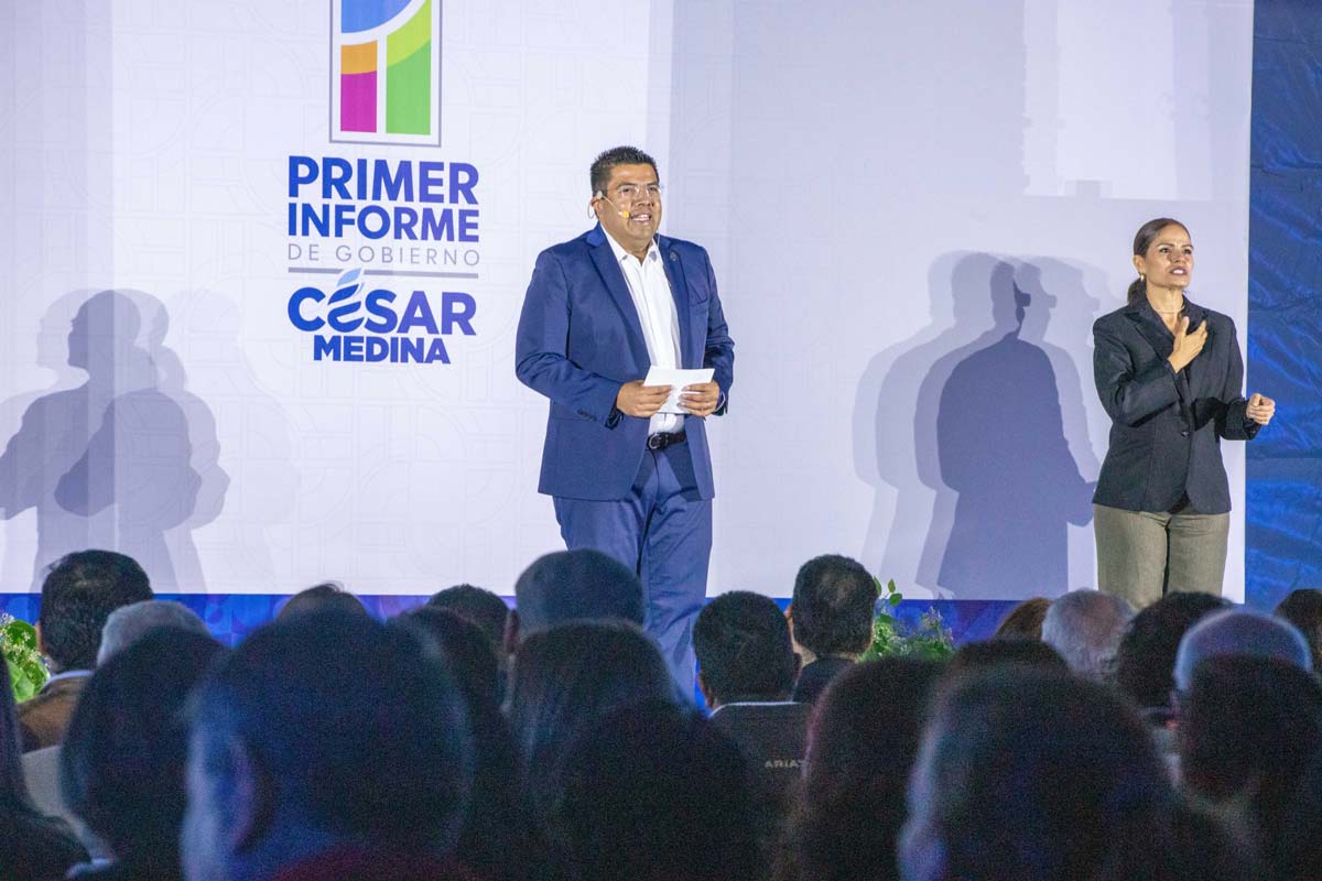 César Medina presenta su primer informe de Gobierno