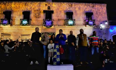 Jesús María da la bienvenida a la navidad con el encendido de su árbol navideño 2025