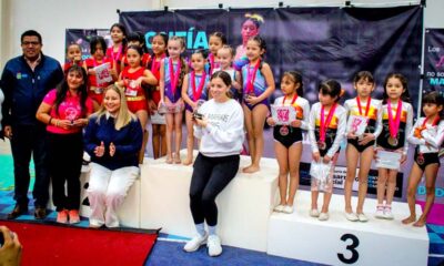 Se otorgan las primeras medallas en la Convivencia Navideña de Gimnasia 2025 en Jesús María