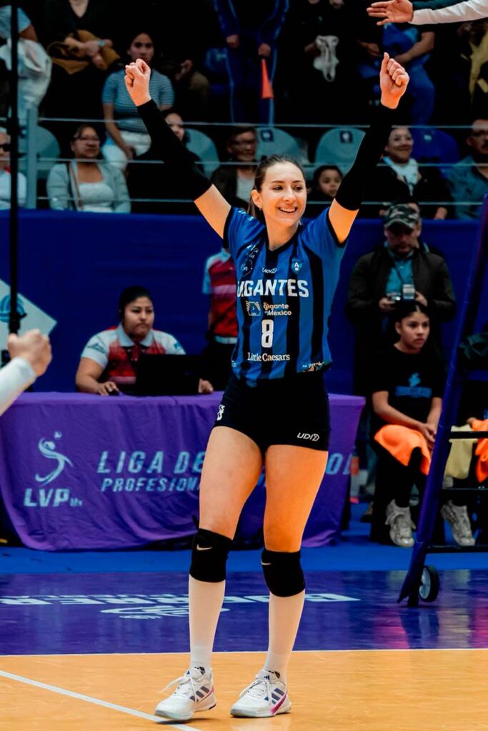 Melanie Bazzana de Gigantes de Aguascalientes durante el partido contra Guerreras de Puebla en la LVP