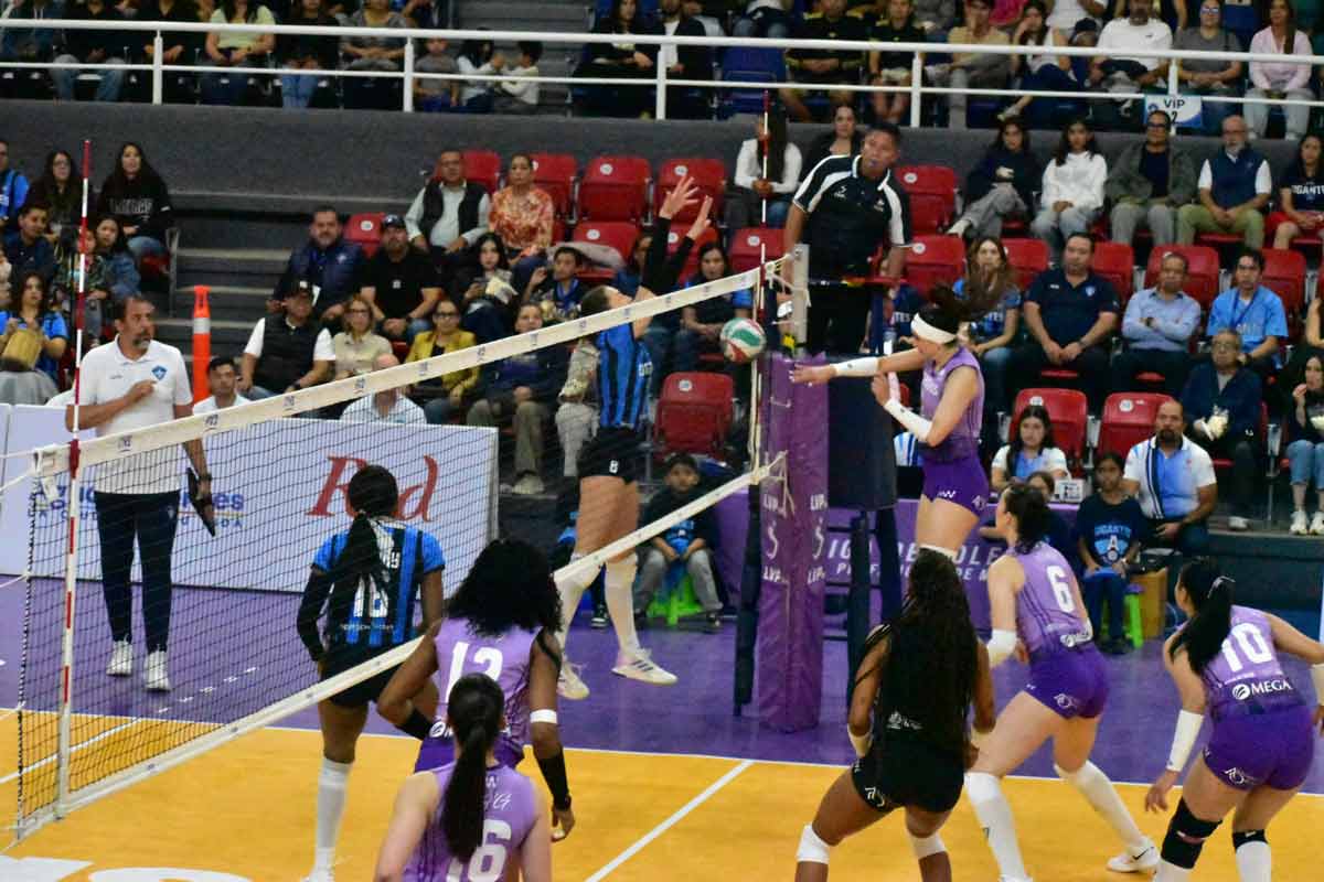 Gigantes de Aguascalientes toma ventaja en semis de la LVP MX: Vibrante victoria sobre Tapatías