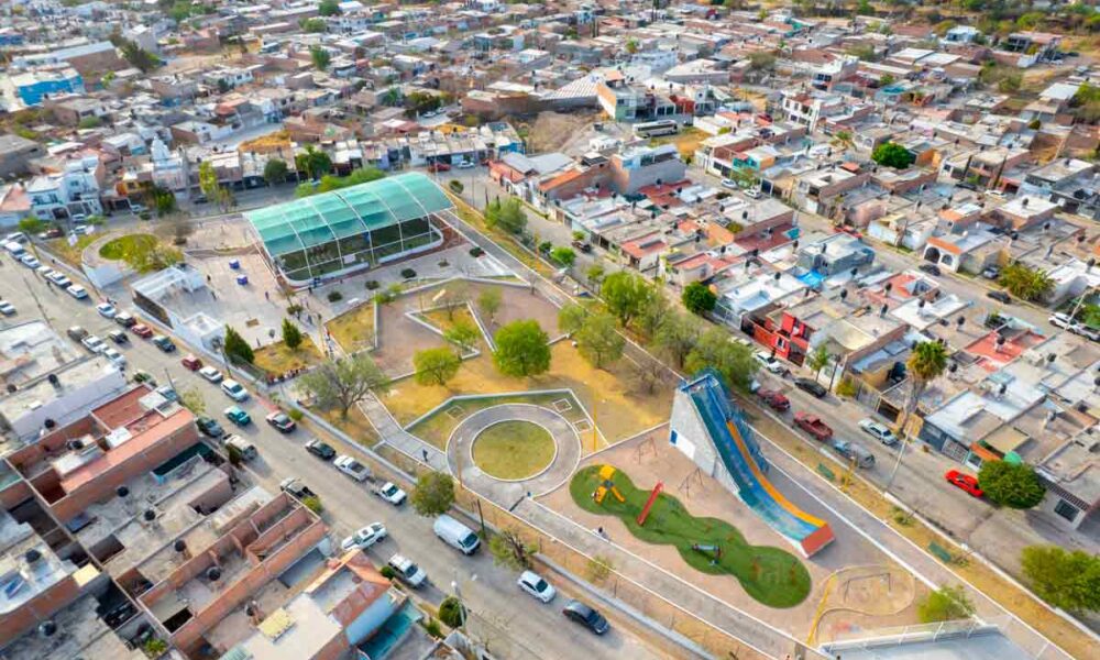 Leo Montañez inaugura rehabilitación del Parque Haciendas II en Aguascalientes