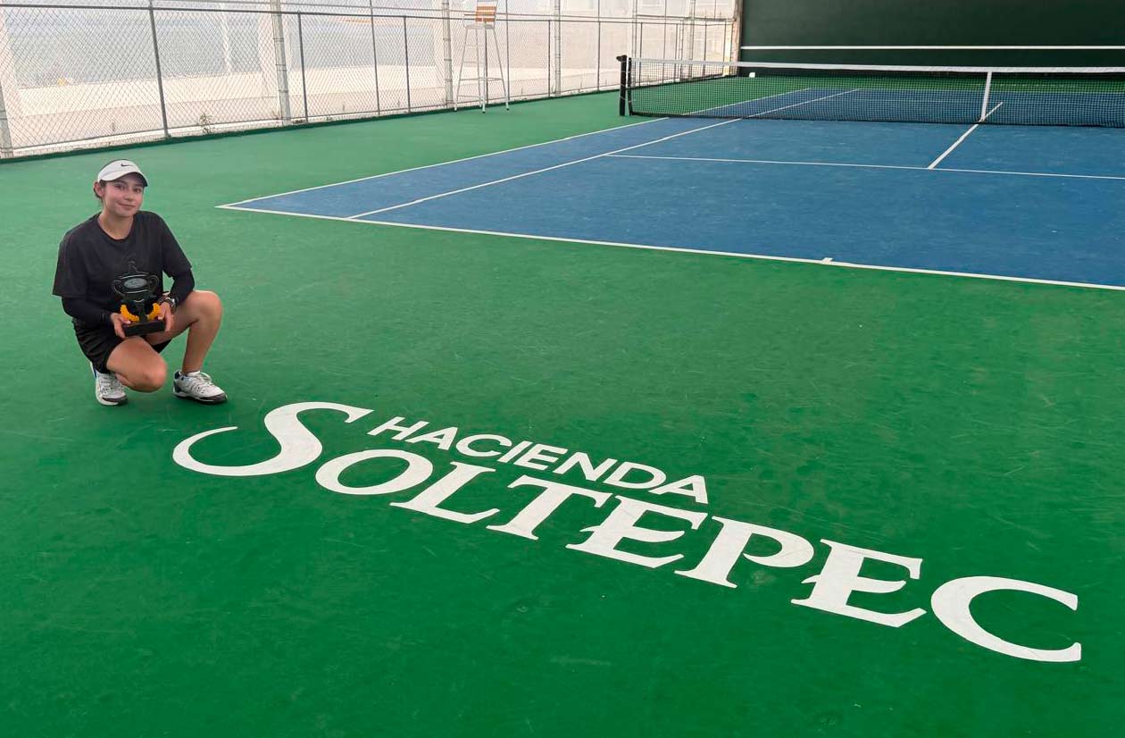 Marianne Muñoz Macías se corona campeona de dobles en el ITF J30 Huamantla 2026