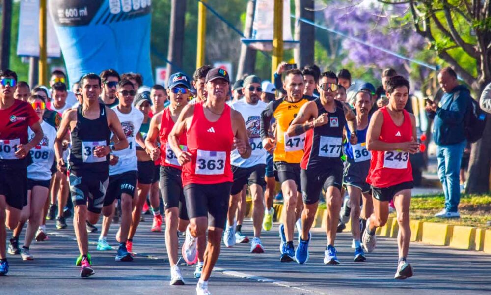 Miguel Ángel Cornejo y Carolina Castrejón conquistan la 1er Carrera Atlética CECATI 2026 en Aguascalientes