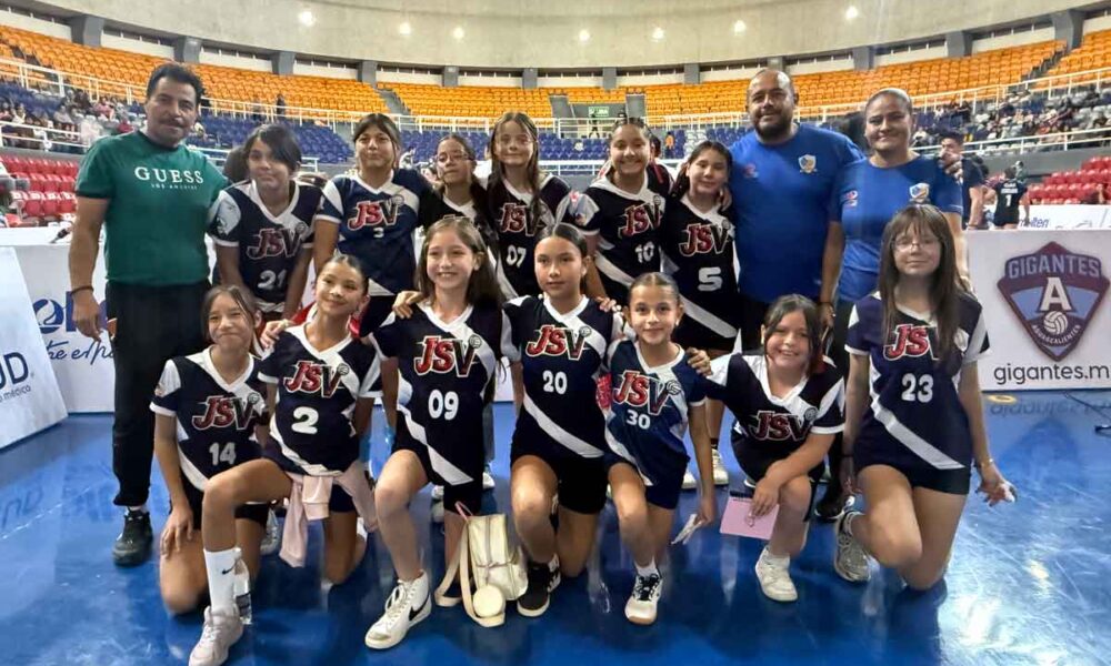 Voleibolistas de la Primaria José Santos Valdés invitadas de honor en el duelo de Gigantes de Aguascalientes