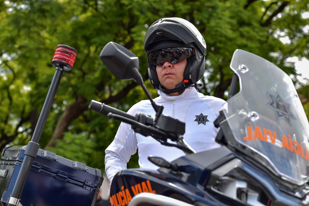 Aguascalientes: Policía Vial suma más de 900 multas por uso de celular en 2026