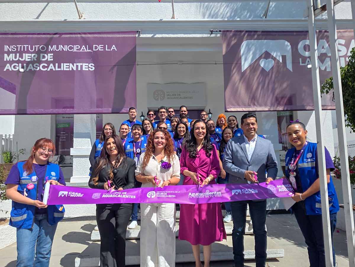 Leo Montañez inaugura la nueva Casa de la Mujer en el Centro de Aguascalientes