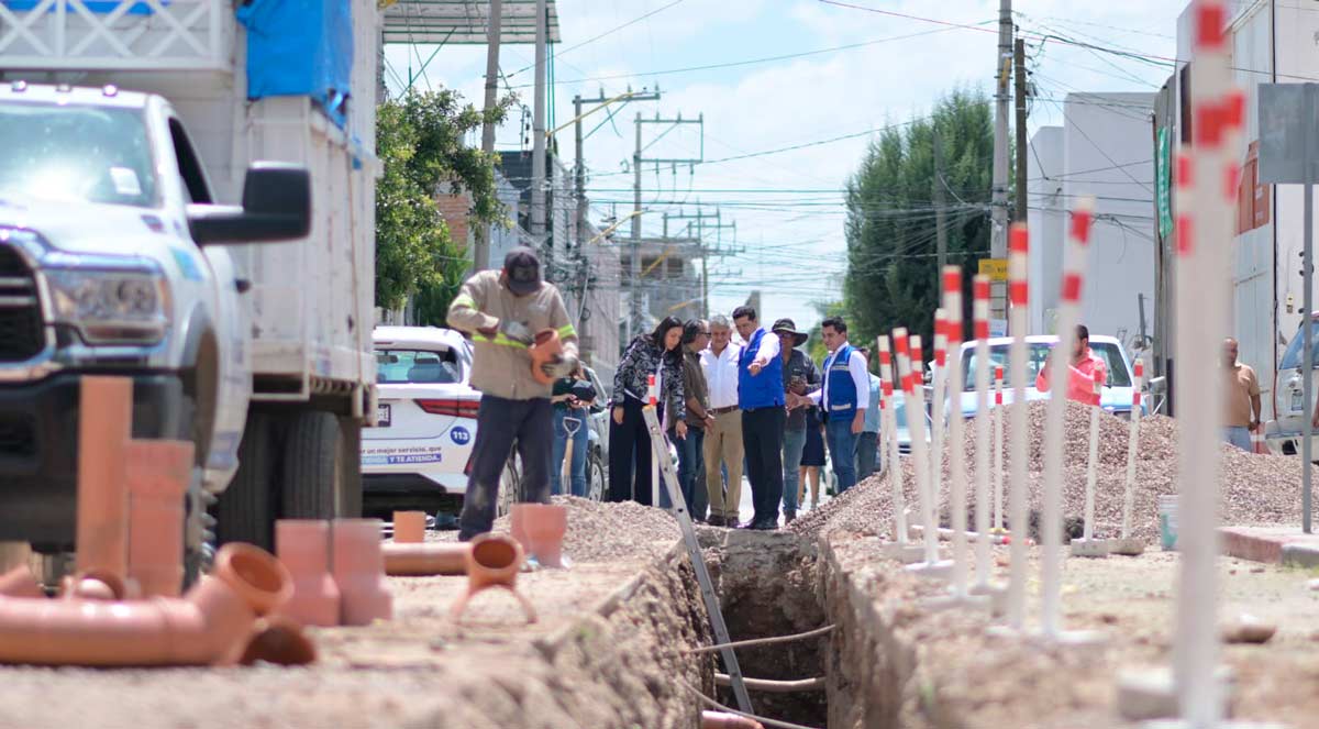 MIAA invierte 350 mil pesos en rehabilitar red de alcantarillado en el Fraccionamiento México