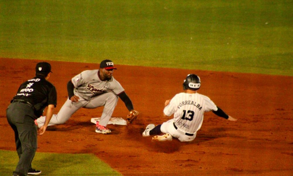 Tecolotes de los Dos Laredos amargan el debut de Rieleros de Aguascalientes en la LMB 2026