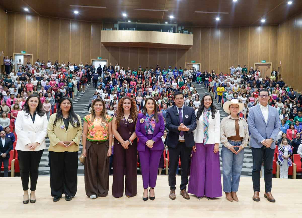 Tere Jiménez y Leo Montañez encabezan el Foro "Eres 8M" en Aguascalientes para impulsar derechos de las mujeres