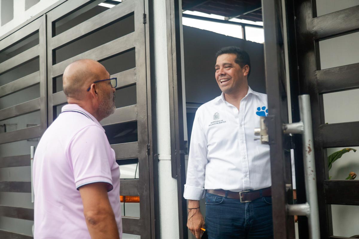 Leo Montañez recorre Municipio Libre para mejorar servicios