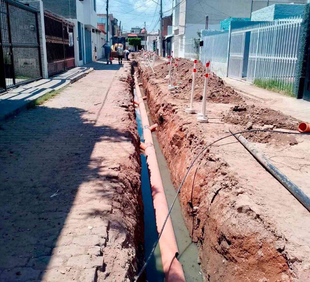 MIAA rehabilita alcantarillado en El Plateado y Lomas del Campestre II