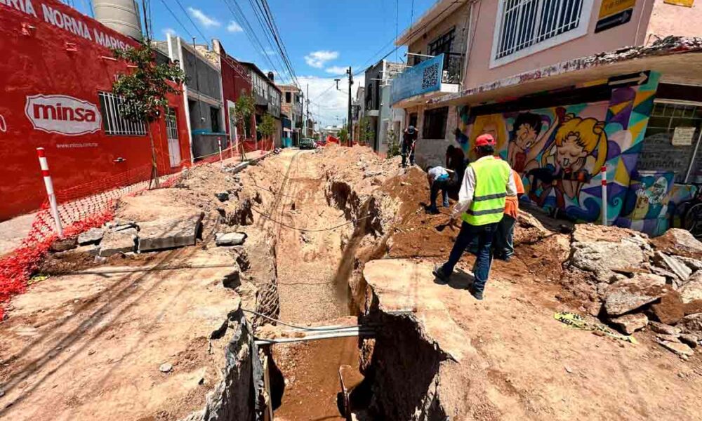 MIAA rehabilita red de alcantarillado en el Barrio El Encino