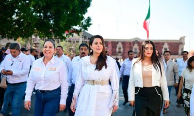 Tere Jiménez encabeza desfile del 1° de mayo en Aguascalientes