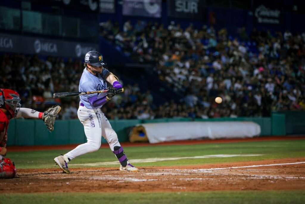 Béisbol: Toros se impone a Rieleros con contundente rally en la séptima