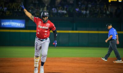 Tres cuadrangulares de la ofensiva fronteriza sellaron el triunfo de los Dos Laredos en el Parque Alberto Romo Chávez.