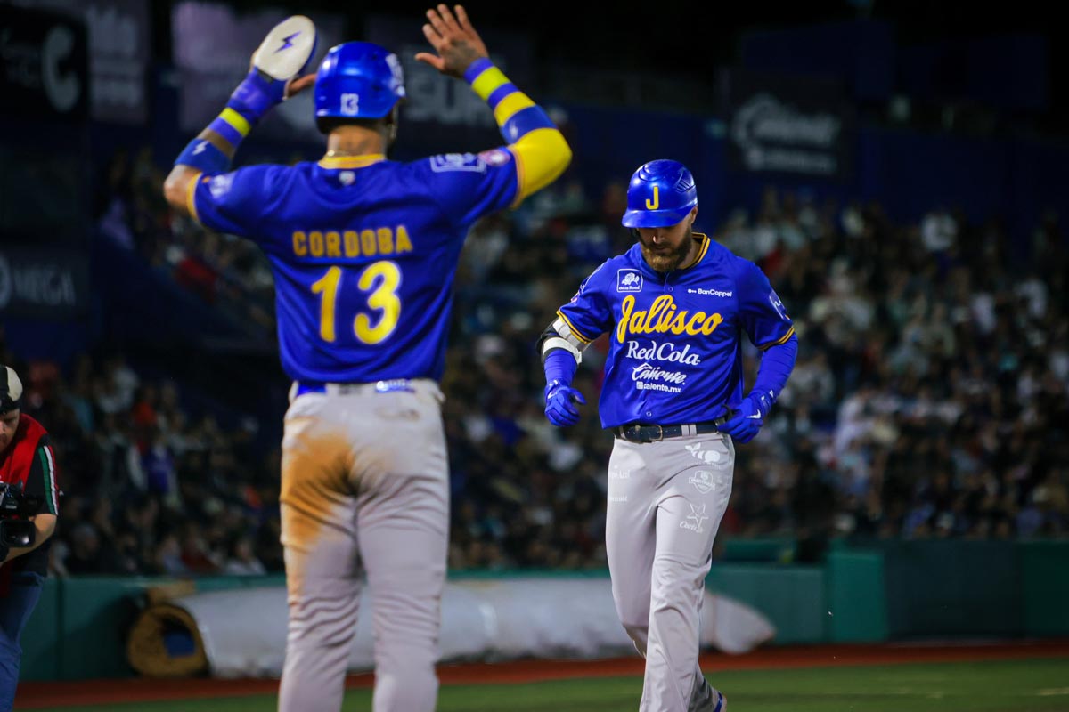 Charros de Jalisco derrota 6-3 a Rieleros en el Parque Alberto Romo Chávez