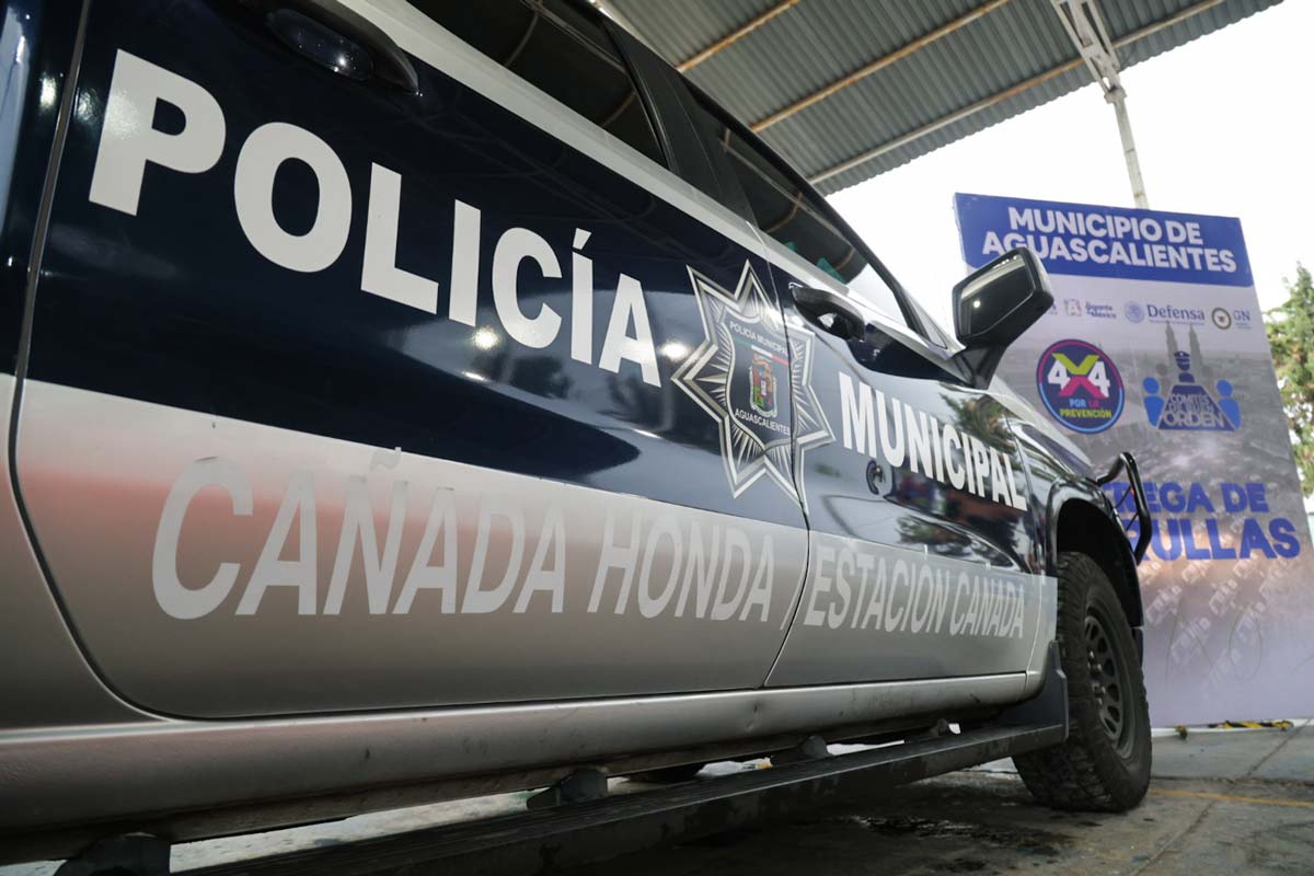 Entregan nueva patrulla para Cañada Honda y Estación Cañada